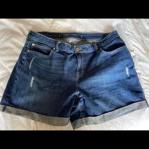 Jennifer Lopez boyfriend short